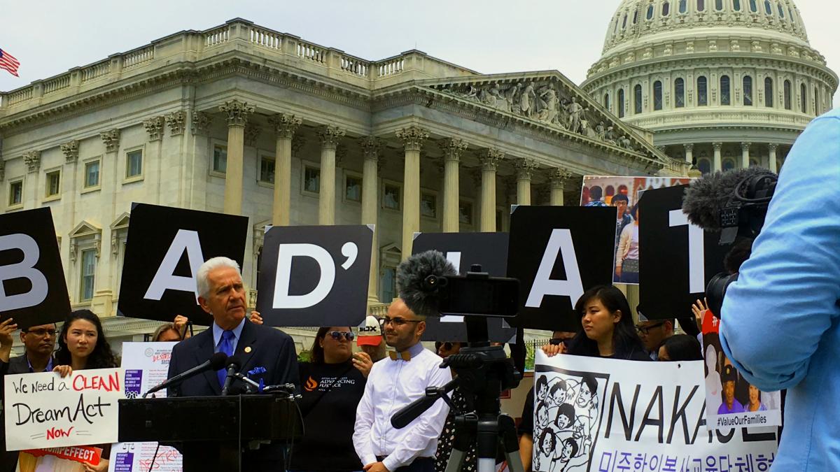 Costa Keeps Up Pressure for Real Immigration Solutions